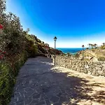 Апартаменты Endless Horizon View - Free Private Parking Including & Guest Bonus Плайя-Параисо