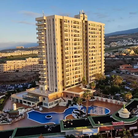 Endless Horizon View - Free Private Parking Including & Guest Bonus 아파트 플라야 파라이소